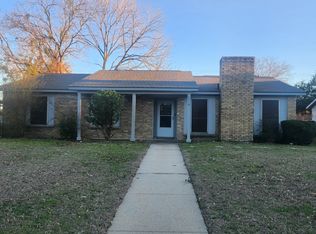 1310 Oakbluff Dr, Lancaster, TX 75146