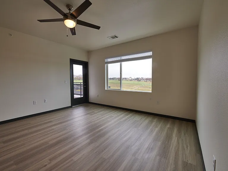 Westbury Apartments — Photo 12
