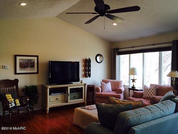 2nd image of 6627 W Park View Ct