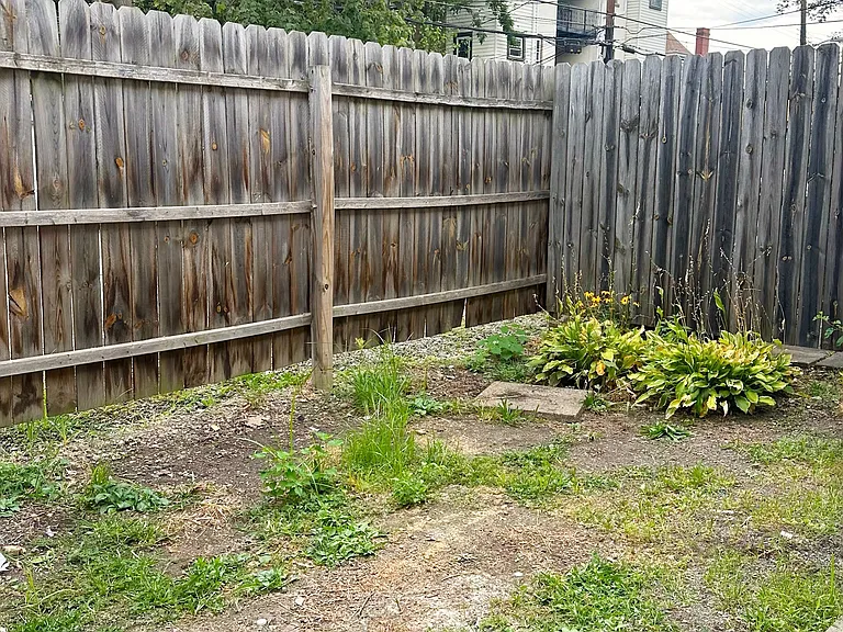 822 E End Ave — Photo 13
