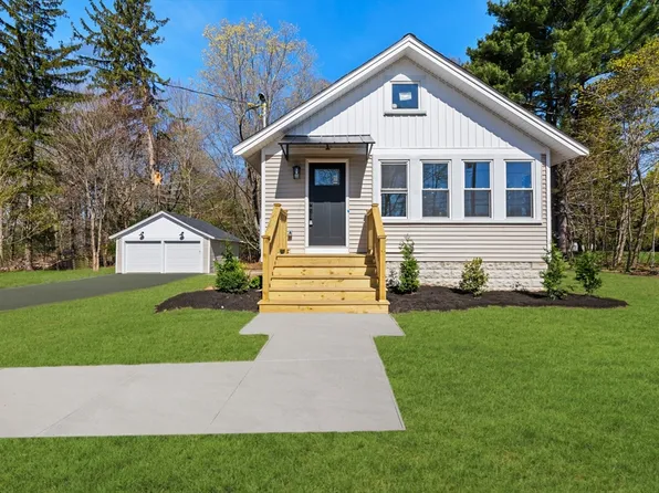 88 Mechanic St, Foxboro, MA 02035