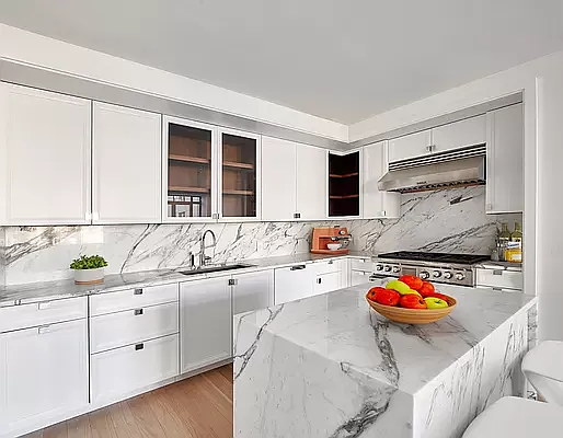 Rented by Vector New York, LLC | media 45