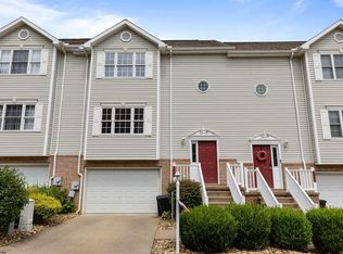 109 New Castle Dr, Morgantown, WV