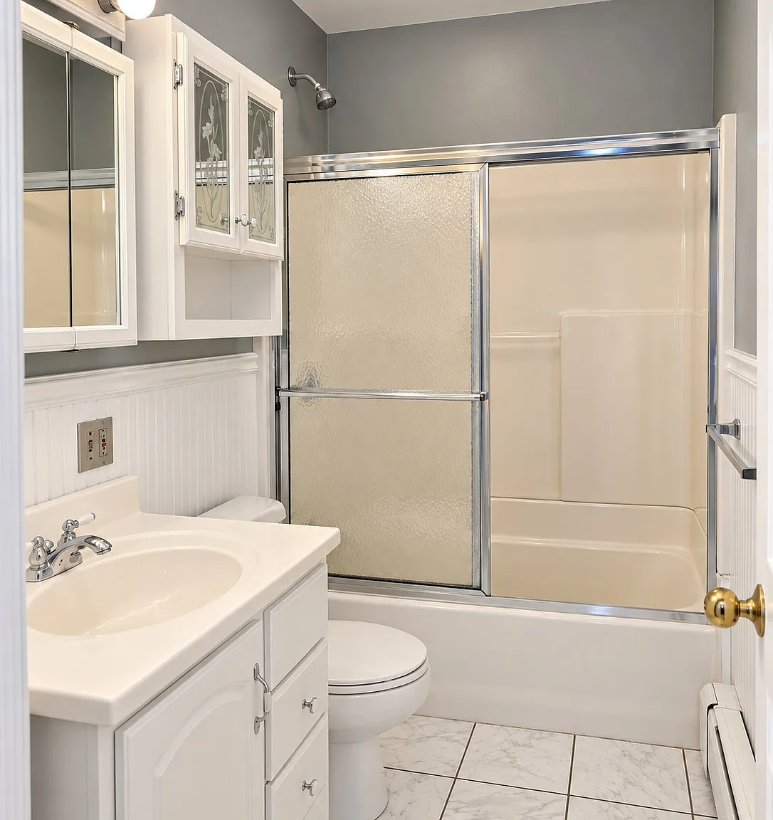 2 bed, 9999 sqft, $3,200 — Photo 4