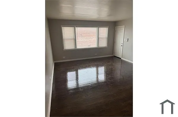Building Photo - 8134 S Western Ave #4
