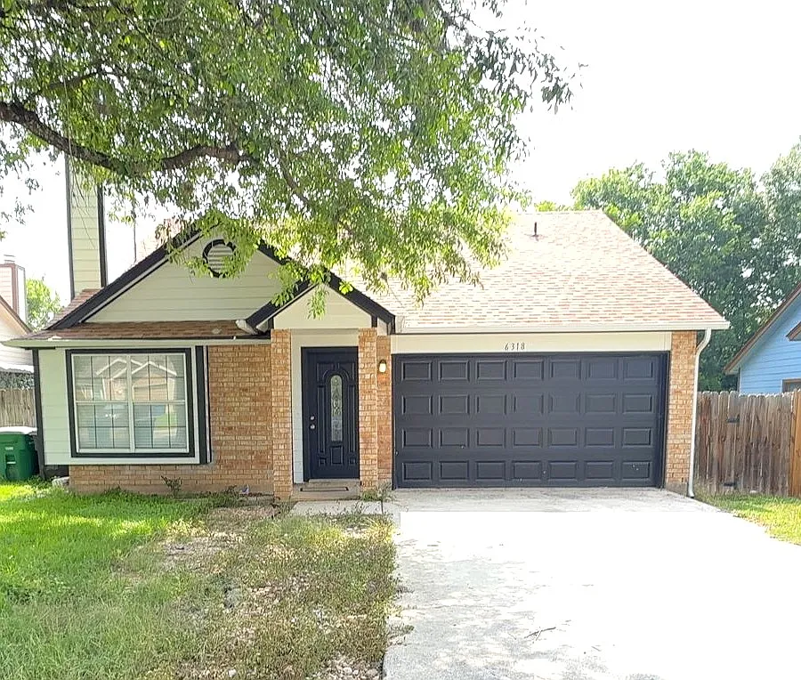 3 bed, 1028 sqft, $1,495 — Photo 2