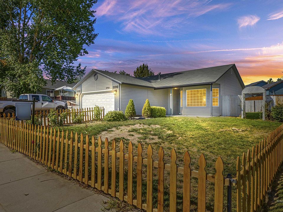 1st image of 2702 Muskrat Ave