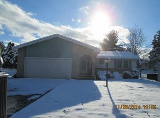 606 Yatesville Rd, Pittston, PA 18640