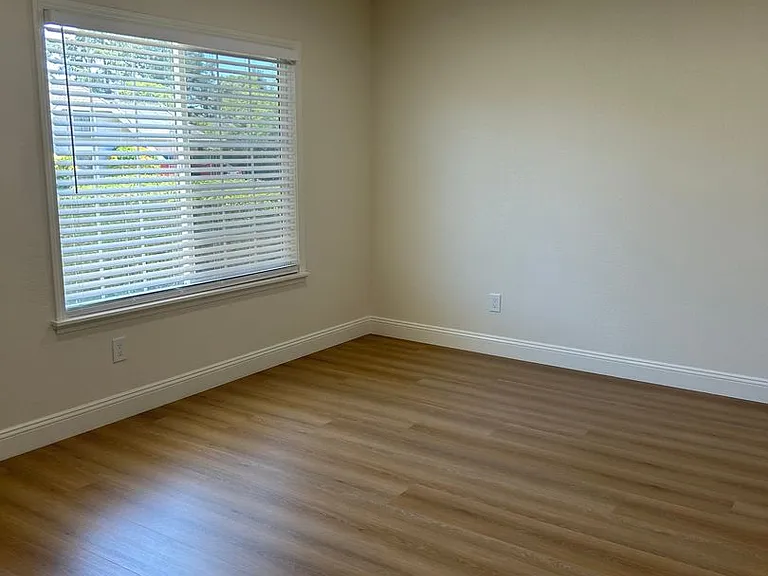 2813 Vista Palomar — Photo 5