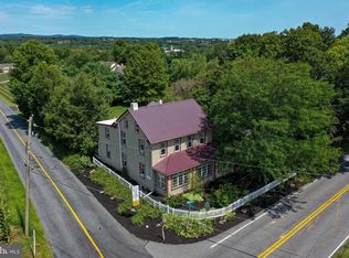 795 Prospect Rd, Manheim, PA 17545