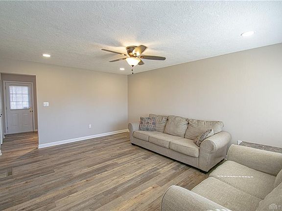 2nd image of 3398 Suburban Dr