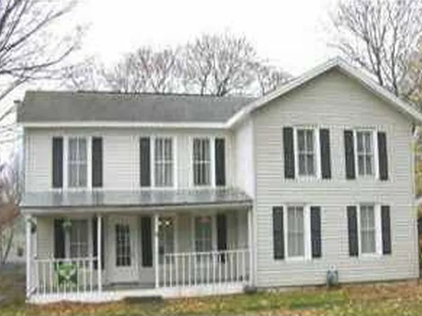 4 Trianna St, Belmont, NY 14813