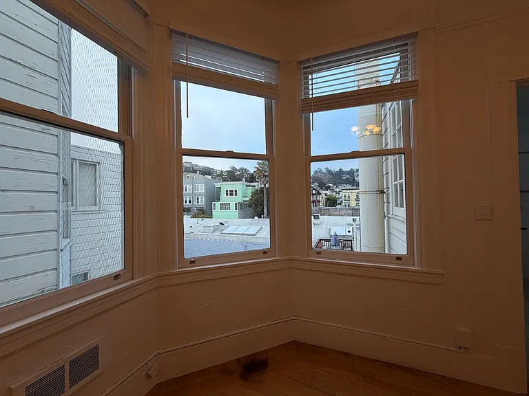 85 Carl St #6 — Photo 8