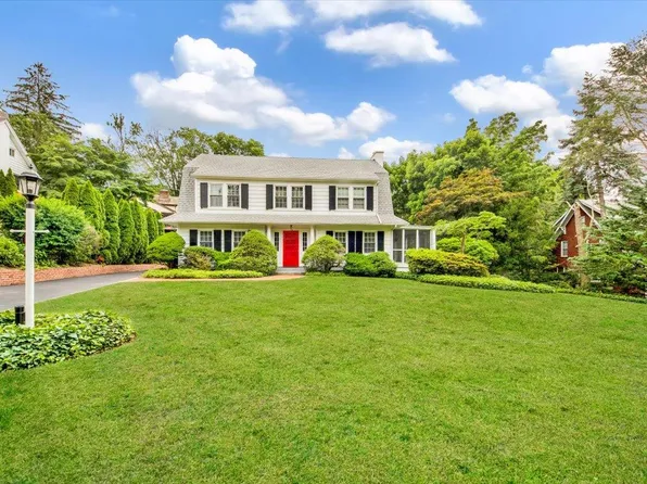 29 Crescent Road, Port Washington, NY 11050