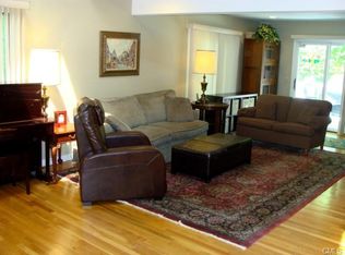 8 Cana Ct, Norwalk, CT 06850