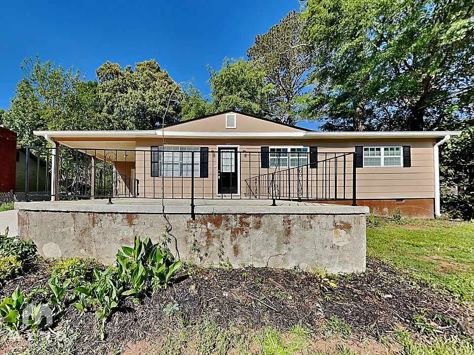 10122 Allen Dr SW