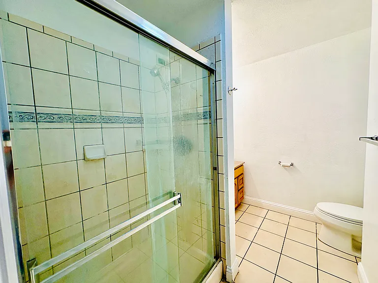 106 Rancho Dr #D — Photo 11