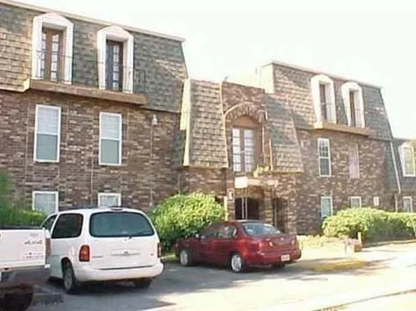 6300 Riverside Dr APT 274, Metairie, LA 70003