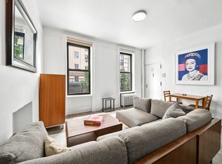 203 W 20th St APT 2E, New York, NY 10011