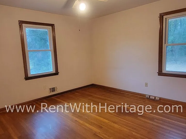 5575 Burrus Rd — Photo 30
