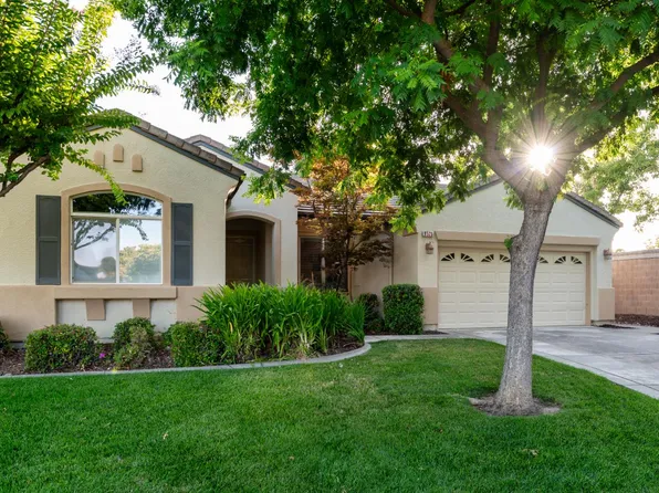 9525 Emerald Cove Ln, Elk Grove, CA 95758
