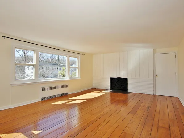 33 River St #1, New Canaan, CT 06840