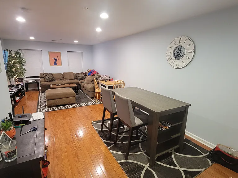 2352 N Park Ave — Photo 6