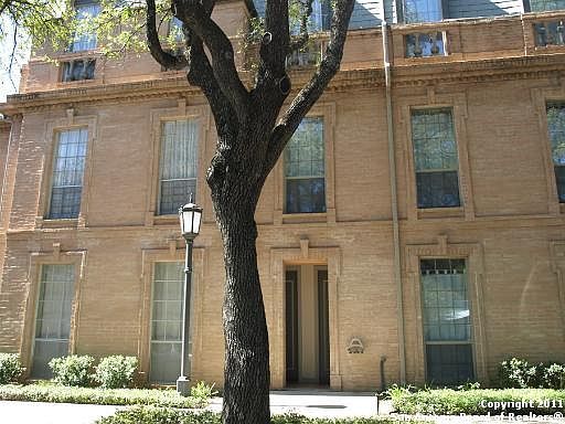 1st image of 7711 Broadway St