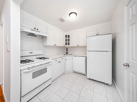 5th image of 2540 14th St #2