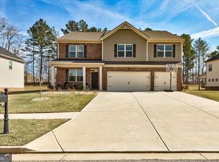 8033 Louis Dr, Locust Grove, GA 30248