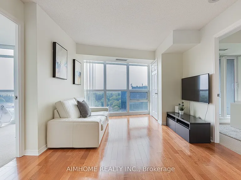 30 Harrison Garden Blvd #1106 — Photo 5