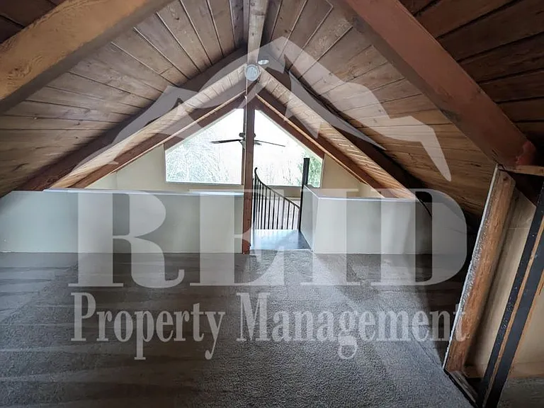 671 Creekside Dr — Photo 12