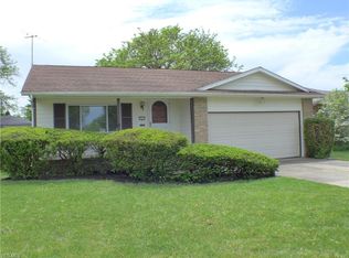 19315 Homeway Rd, Cleveland, OH 44135