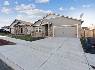 169 NW 31st St, Redmond, OR 97756