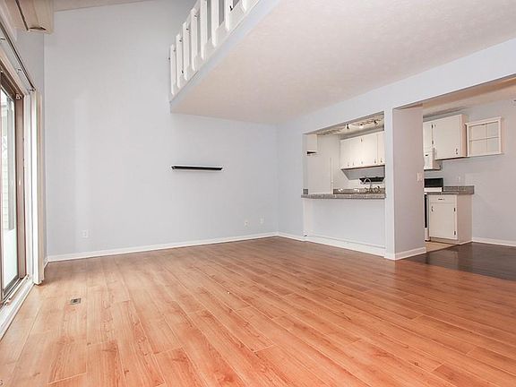 4th image of 1540 Cedarwood Dr #15I