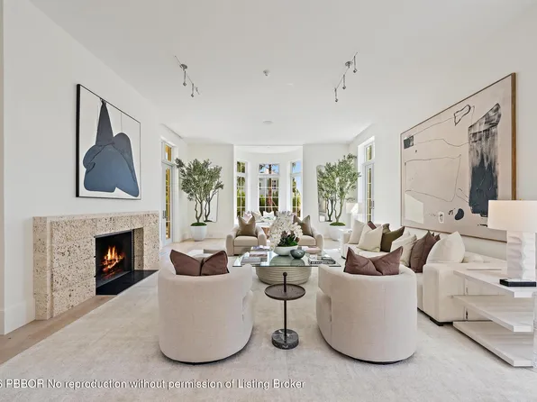 301 Plantation Rd, Palm Beach, FL 33480