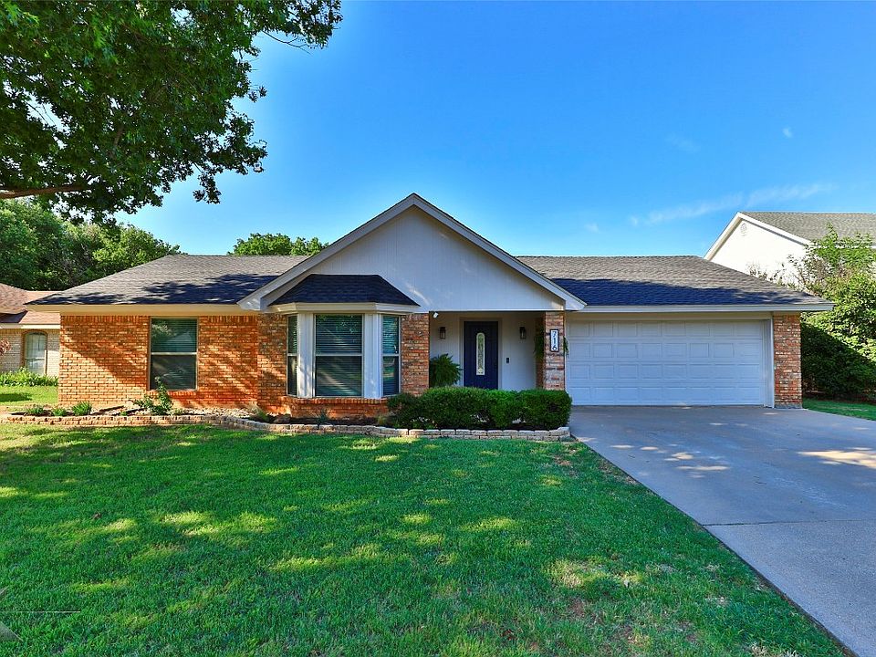 1st image of 716 Lytle Shores Dr
