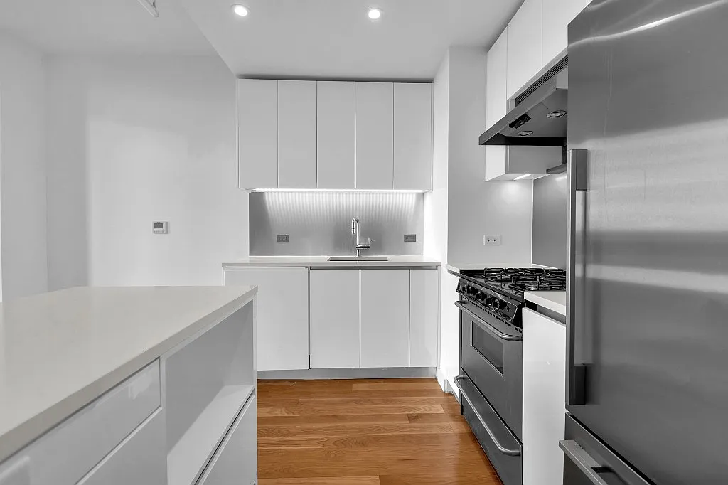 430 Albee Square — Photo 1
