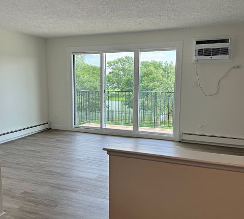 2nd image of 8260 W 95th St Suite 2E