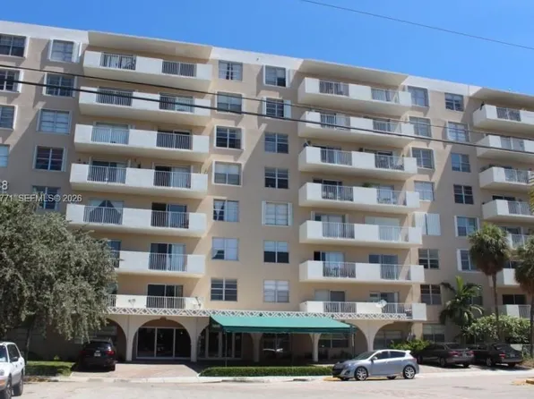 1455 N Treasure Dr APT 6D, North Bay Village, FL 33141