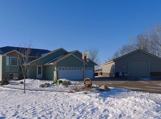 16487 373rd St, Taylors Falls, MN 55084