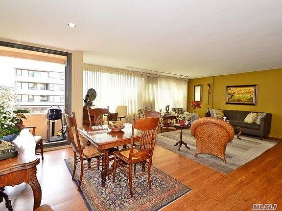 2nd image of 16610 Powells Cove Blvd APT 7A