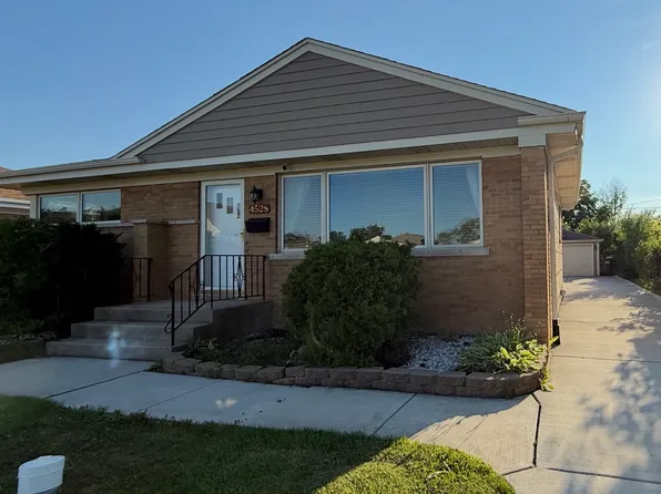 4528 Grace St, Schiller Park, IL 60176