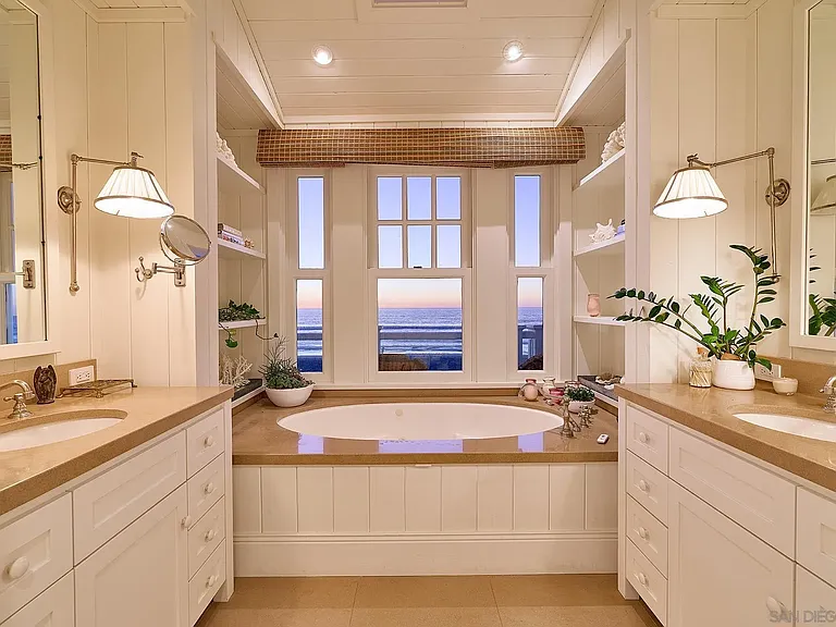 2720 Ocean Front — Photo 23
