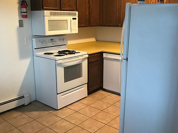 3rd image of 5535 Fiesta Ln APT C