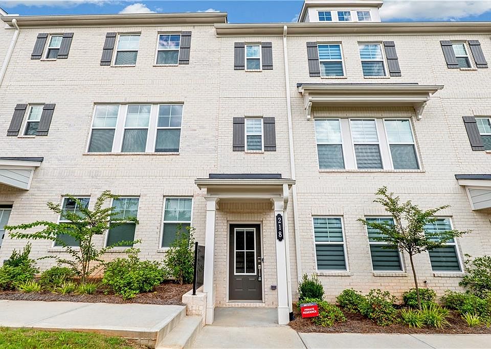 1st image of 218 Maycrest Path