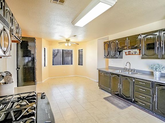 3rd image of 13530 Driftwood Dr