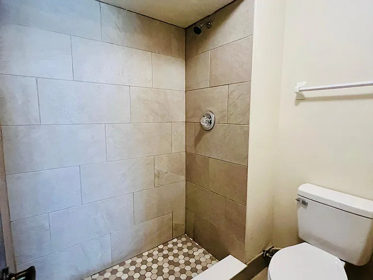 35115 Whispering Oaks Blvd — Photo 16