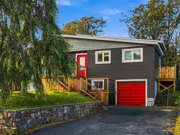 16 Dunscombe Place, St. John's, NL A1E3P6