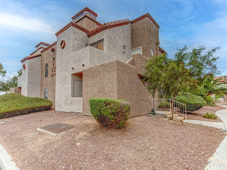 2975 Juniper Hills Blvd #201 — Photo 3